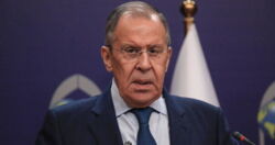 Ławrow grozi palcem. Chodzi o militarne wsparcie Ukrainy