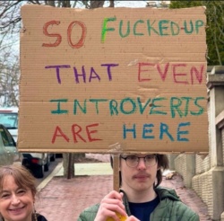 2dd5fefc-03e3-4831-8d76-01394a6fe322