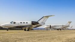 Wojna na Ukrainie. Prywatne samoloty oligarchów z Rosji nie wlecą do Wielkiej Brytanii