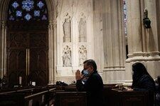 Sondaż CBOS: Coraz mniej Polaków praktykuje w lokalnej parafii