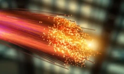 Światłowód obowiązkowy również w budynkach jednorodzinnych? Nowy pomysł resortu