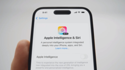 Apple sprzymierza się z Google. Model AI Gemini stanie się fundamentem asystenta Siri