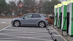 Naukowcy: Bateria elektrycznego VW ID.3 przeżyje auto