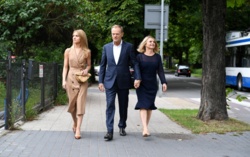 Tusk: PIS podsluchiwał moją żonę i córkę