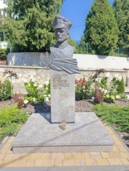 8319d24a-bbfc-423e-bbb1-6453fb804313