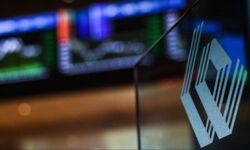 Ostatnia sesja na GPW w 2021. Indeksy pną się w górę