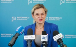 Minister edukacji: od 1 września 2026 r. w szkołach podstawowych wprowadzimy zakaz używania telefonów komórkowych