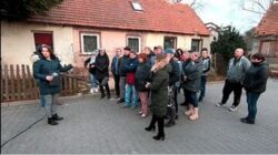Łódź. Przybudówki 100 rodzin nagle stały się nielegalne. "Teren można sprzedać deweloperowi"