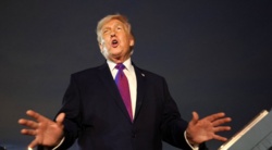 USA zaczynają dochodzenia handlowe m.in. wobec UE. Trump nie odpuszcza z cłami po unieważnieniu wcześniejszych przez Sąd Najwyższy