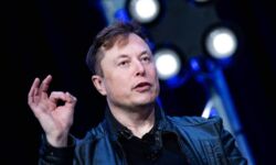 W Księżyc ma jednak uderzy rakieta chińska, nie amerykańska