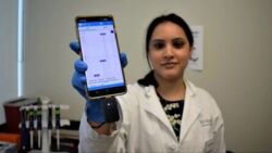 To urządzenie podłączone do smartfona w godzinę identyfikuje infekcję