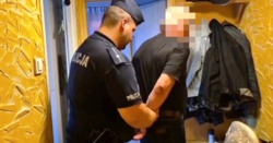 65-latek pobił listonosza. Za zostawienie awizo.