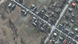 Wojna na Ukrainie. Konwój rosyjskich pojazdów wojskowych pod Kijowem. Ma długość 27 km