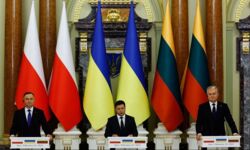 Andrzej Duda w Kijowie: Ukraina zasługuje na przyznanie statusu państwa kandydującego do Unii Europejskiej