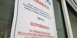 Koronawirus w Polsce. Zmarło prawie 600 osób