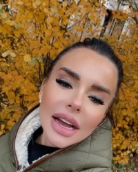 1e320530-2125-40e9-a323-a6d5fb9f55f8