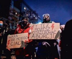 1076 aborcji w Polsce w 2020 r. W tym legalne byłyby 23