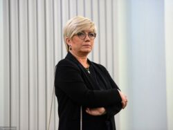 Trybunał Przyłębskiej wstrzymał ocenę unijnego prawa. "Zobaczy uzasadnienie wyroku TSUE i wtedy ukształtuje wypowiedź"