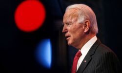 Biden zaapelował do obywateli USA, by bezzwłocznie wyjechali z Ukrainy 