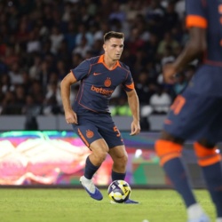 8eff7658-f298-4b76-98ef-18b5d764fc9a