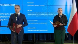 Laptopy dla uczniów. Rząd zawiesza oświatowy program