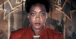 The Women King - Viola Davis z mieczem jako wojownicza królowa. Zdjęcia z filmu historycznego
