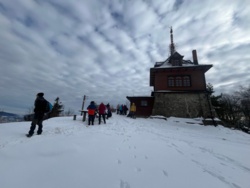 e60988d6-64d6-43ad-a1f6-325a0b96152f