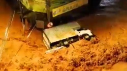 Nawałnice , powodzie i osuwiska błotne w Brazylii