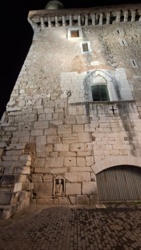 f277fb05-5e63-406b-86ea-e9df8ea2c595