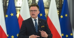 Pijanego posła w Sejmie będzie można zbadać alkomatem? Hołownia: Przygotowałem już projekt ustawy