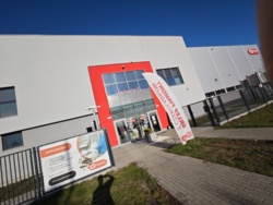 80c15f9f-1ba3-4bce-bacd-ab7683ce02d8