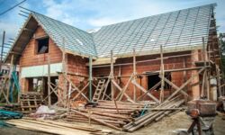 Uściński: Upraszczamy procedury przy budowie domu do 70 mkw.