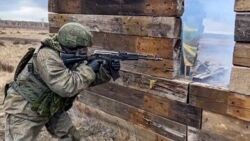 Ukraina-Rosja. Reuters: prawie połowa stanu rosyjskich żołnierzy w "gotowości bojowej"