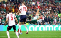 Meksyk żegna się z mundialem po dramatycznym meczu. Anglia w ćwierćfinale