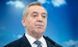 Kowalczyk: Prawie wszyscy rolnicy złożą wnioski o dopłaty do nawozów