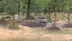 Mariupol. Ciała wykopywane na ulicach. Opublikowano nagranie