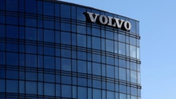 Volvo zwolni 3000 pracowników. Szuka oszczędności. Cios w serce koncernu