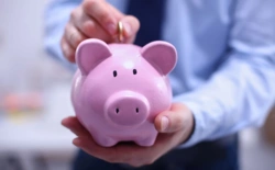 Rzucasz etat w 2025? Tyle trzeba mieć oszczędności, aby żyć z odsetek – tabele i wyliczenia