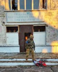 b5d30e09-5d53-4d78-b4dc-70246345db28