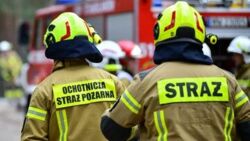 Łódzkie. Pożar drewnianego domu. Nie żyje jedna osoba