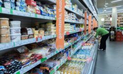 Obniżka VAT to krach małych sklepów? Dyskonty szykują ofensywę