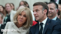 Macronowie składają pozew o zniesławienie przeciwko influencerce - BBC News Polska