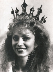 e0b73e8d-85c9-46f7-a0b4-ee668855d3e1