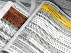 PIT-2. To przez niego pensja może być niższa. Ekspertka tłumaczy, jak tego uniknąć
