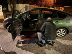 Policjanci rozbili gruziński gang. Kradli baterie do samochodów hybrydowych