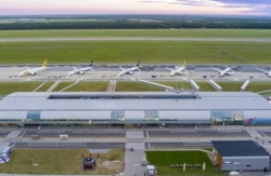 Lotnisko Modlin przestało być deficytowe - po 7 miesiącach bieżącego roku wykazało 14 mln zł zysku