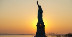 Trump chce wydłużyć listę krajów z zakazem wjazdu do USA. Kilkadziesiąt krajów na cenzurowanym