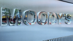 Agencja Moody’s obniżyła rating Polski. Wskazuje na problem z długiem