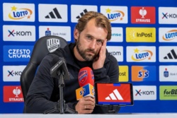 Kaczmarek zwolniony z Rakowa po wygranym meczu, dwóch trenerów z ESA zwolnionych tego samego dnia
