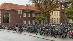 433ef305-3115-4d33-a3d6-737a683480c4